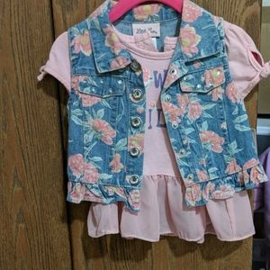 Baby girl shirt and vest